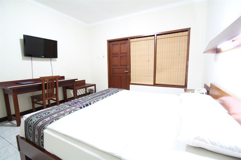 Paradiso Beach Inn Kuta  Exterior photo