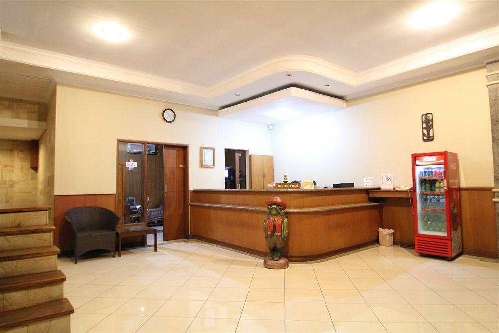 Paradiso Beach Inn Kuta  Exterior photo