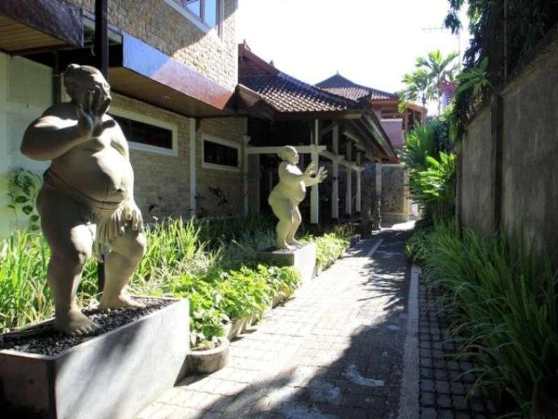 Paradiso Beach Inn Kuta  Exterior photo